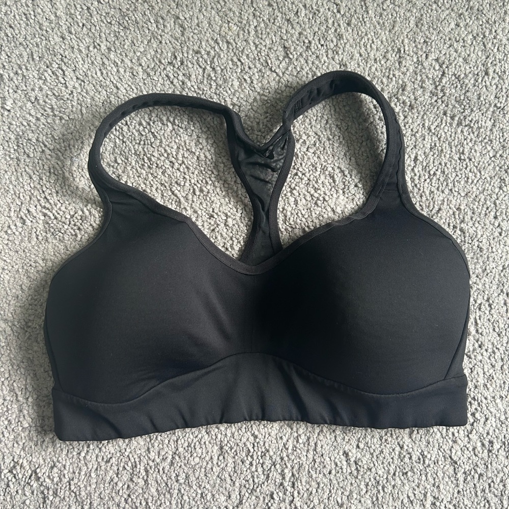 Lululemon Mesh Back Bra in Black, Size 6